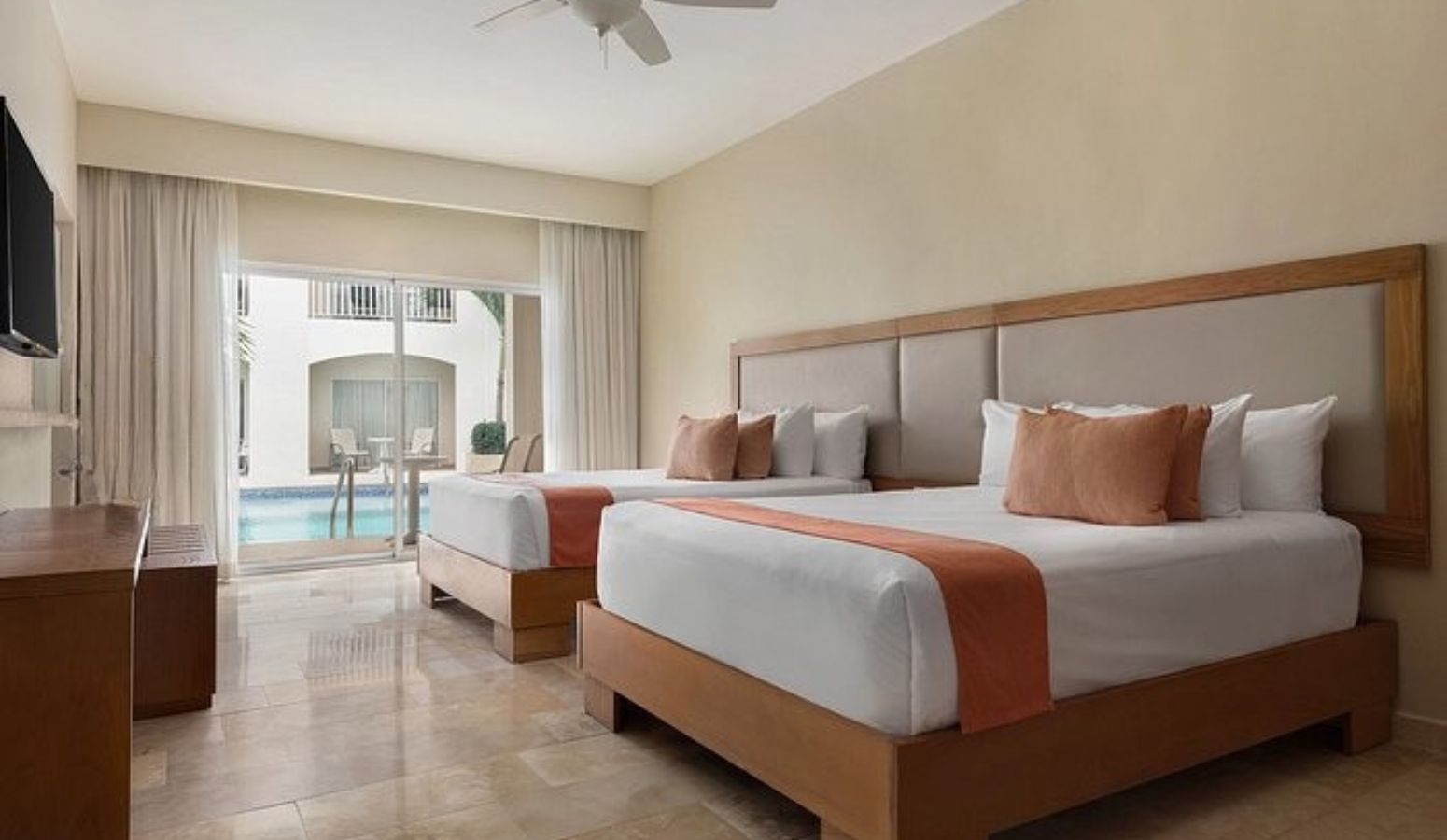 Sunscape Coco Punta Cana en diciembre familias monoparentales